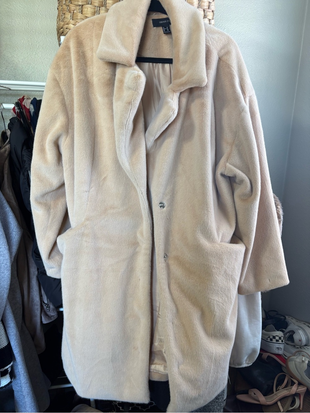 Forever 21 Light Cream Teddy Faux Fur Coat